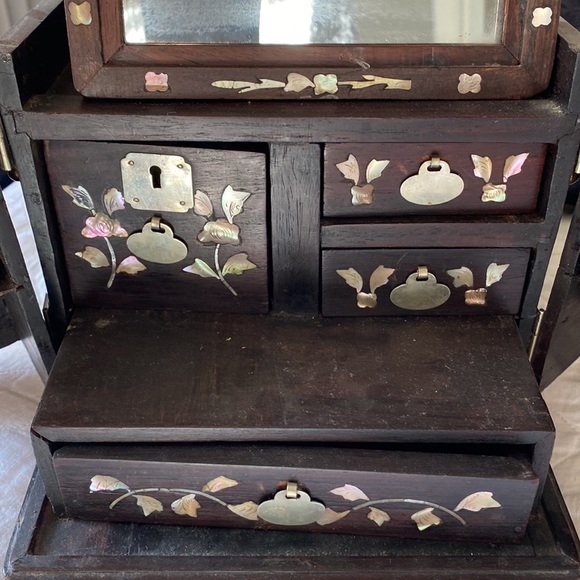 Vintage antique jewelry box from China - - Picture 6 of 13